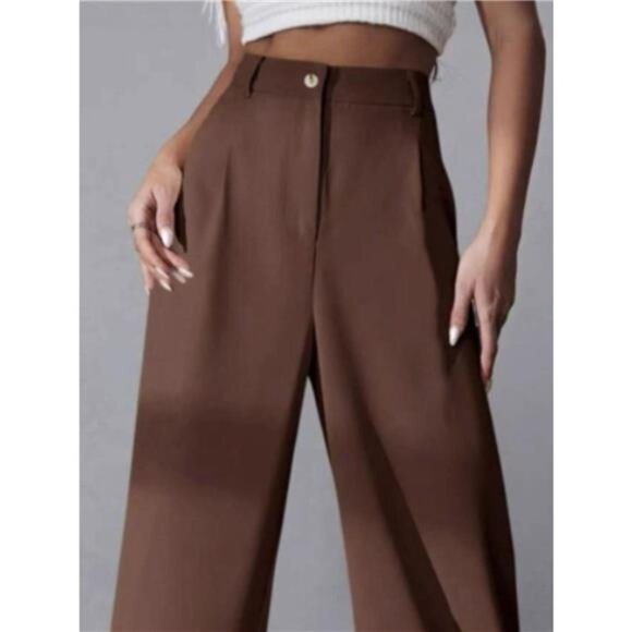 Wide Leg Pleated Pants - Picture 10 of 15